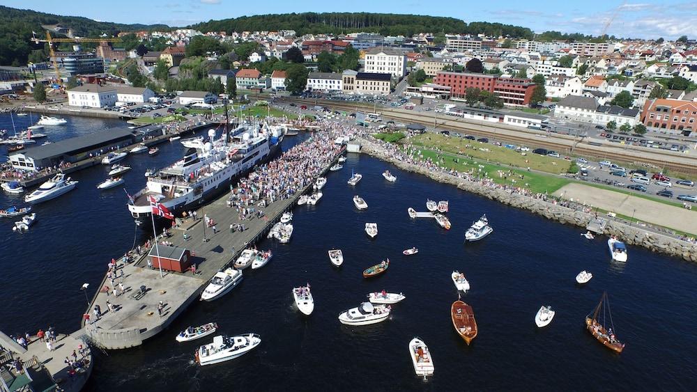 Quality Hotel Grand Larvik Zewnętrze zdjęcie